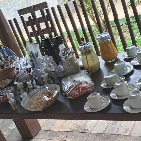 Pousada Capyvara Hotel Арембепе Екстериор снимка